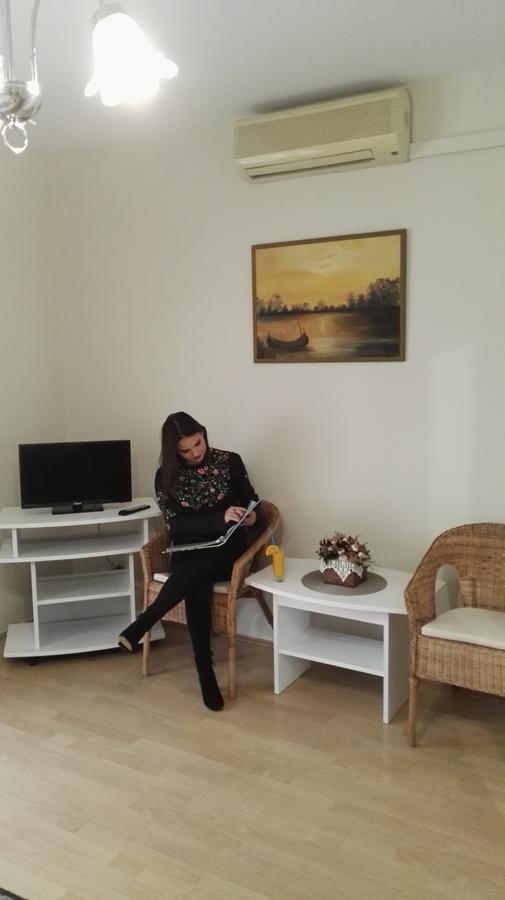 Astoria Panzio Bed & Breakfast Heviz Bagian luar foto